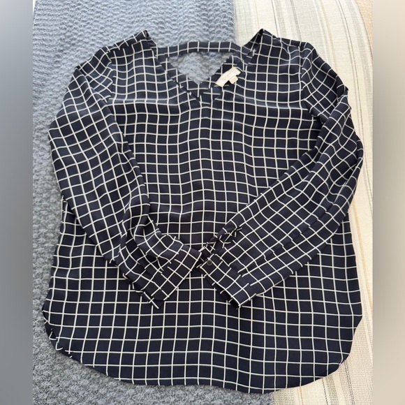 LOFT blouse size M long sleeve windowpane pattern - Picture 1 of 5